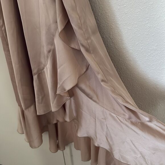 Show Me Your Mumu Samantha Ruffle Wrap Satin Midi Dress Champagne Small - Picture 5 of 11